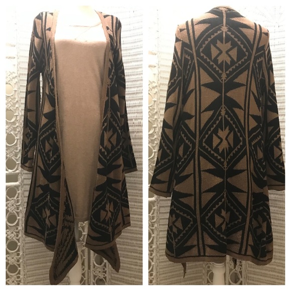 John Fashion Sweaters - Long Aztec print soft cardigan sweater. Med